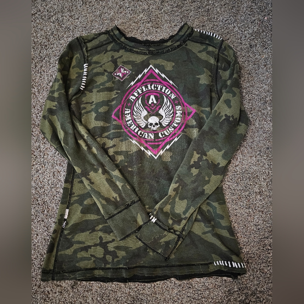 Affliction top REVERSABLE